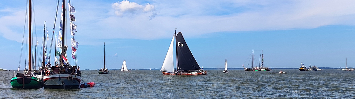 ScreenCheck trots sponsor van kampioenskûtsje It Doarp Eastermar